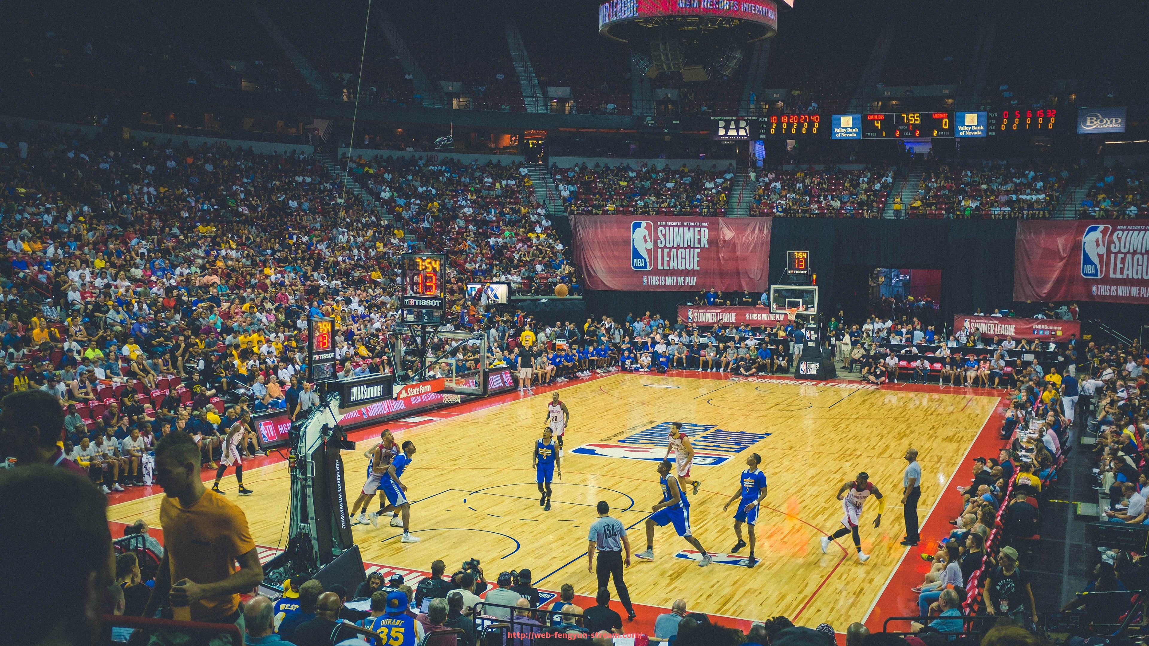 风云直播-全面分析世俱杯球队在攻防两端的数据平衡性与战术取向